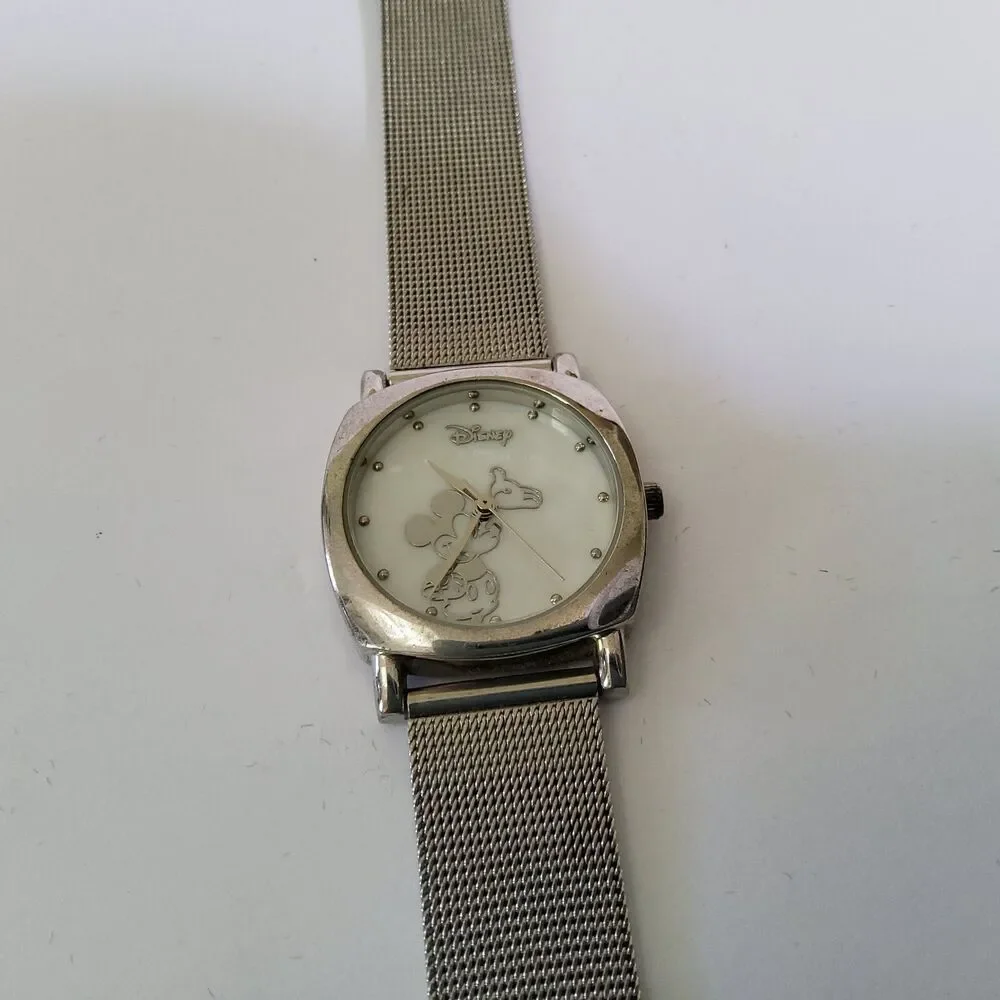 Disney By Accutime MK2010 Silver Tone Mother of Pearl Dial Quartz Watch New Batt